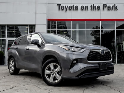 used 2022 Toyota Highlander car, priced at $49,995