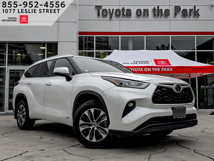used 2025 Toyota Highlander car, priced at $61,495
