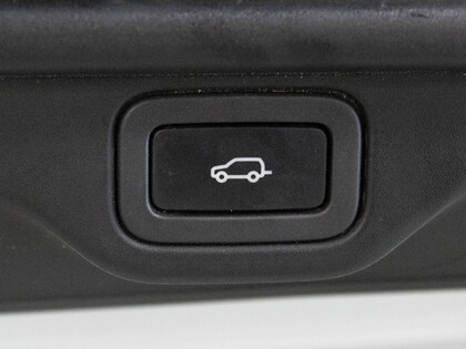 used 2020 Land Rover Range Rover car, priced at $67,900