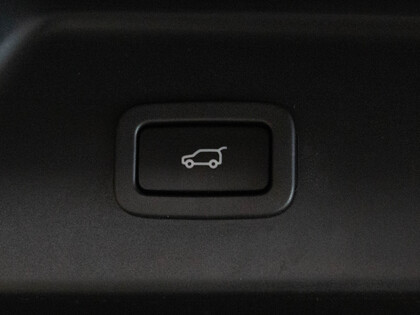 used 2020 Land Rover Range Rover car, priced at $67,900