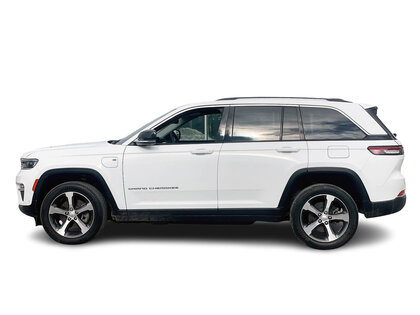 used 2023 Jeep Grand Cherokee car, priced at $59,000