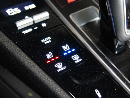 used 2020 Porsche Cayenne car
