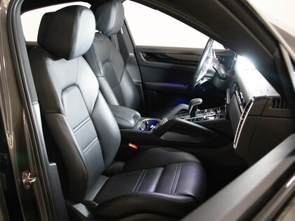 used 2020 Porsche Cayenne car
