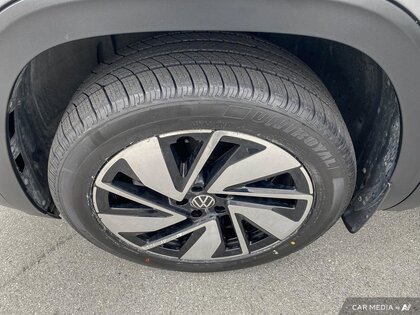 used 2024 Volkswagen Atlas car, priced at $52,397
