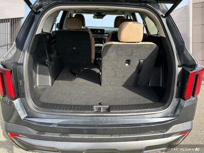 used 2025 Kia Sorento car, priced at $48,702