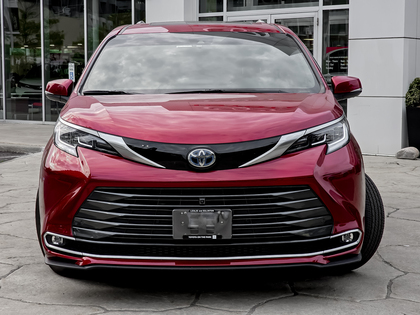 used 2024 Toyota Sienna car, priced at $68,000