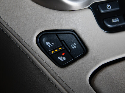 used 2016 GMC Yukon XL car, priced at $39,900