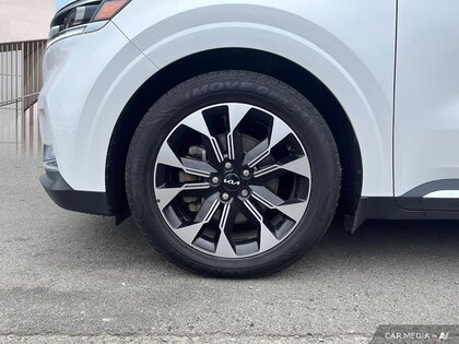 used 2022 Kia Carnival car, priced at $38,007