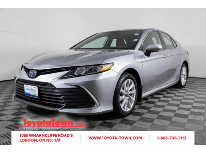 used 2022 Toyota Camry Hybrid car, priced at $33,498