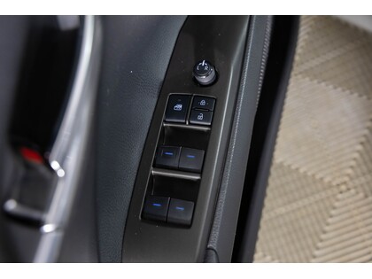 used 2022 Toyota Camry Hybrid car, priced at $33,498