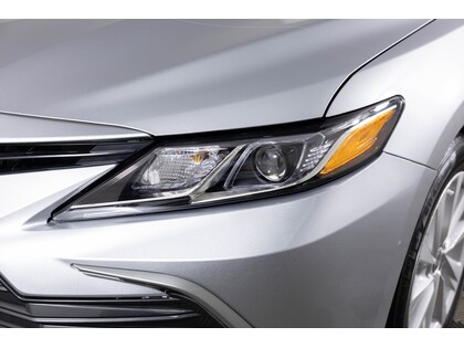 used 2022 Toyota Camry Hybrid car, priced at $33,498