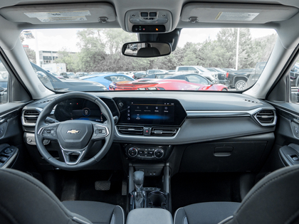 used 2024 Chevrolet TrailBlazer car, priced at $30,993