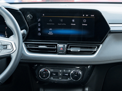 used 2024 Chevrolet TrailBlazer car, priced at $30,993