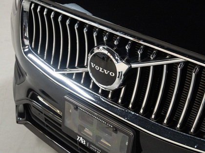used 2022 Volvo XC90 car, priced at $48,900