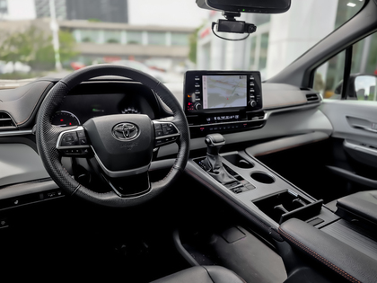 used 2023 Toyota Sienna car, priced at $55,495