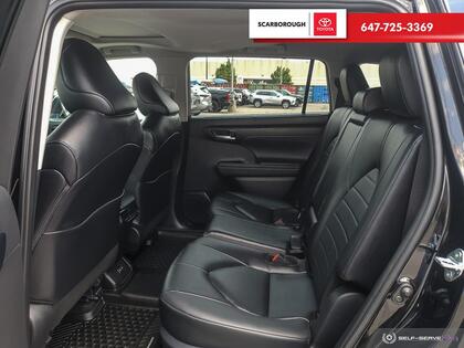 used 2025 Toyota Highlander car, priced at $62,995