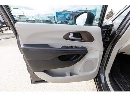 used 2017 Chrysler Pacifica car, priced at $25,988