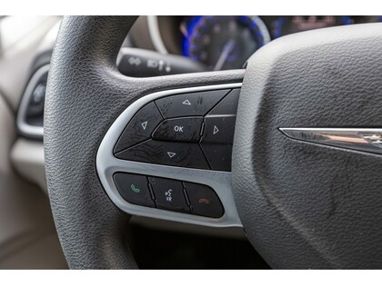 used 2017 Chrysler Pacifica car, priced at $25,988