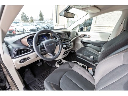used 2017 Chrysler Pacifica car, priced at $25,988
