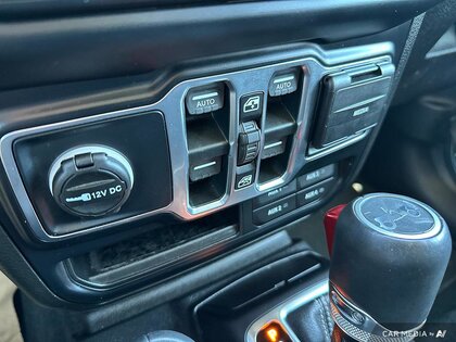 used 2019 Jeep Wrangler Unlimited car, priced at $40,998
