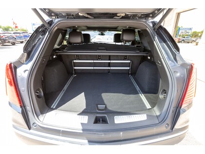 used 2022 Cadillac XT5 car, priced at $31,988
