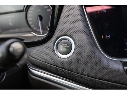 used 2022 Cadillac XT5 car, priced at $31,988