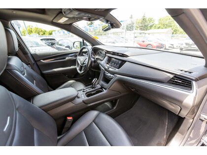 used 2022 Cadillac XT5 car, priced at $31,988