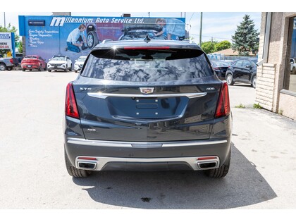 used 2022 Cadillac XT5 car, priced at $31,988