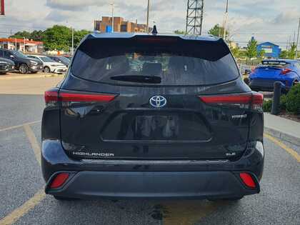 used 2020 Toyota Highlander car, priced at $34,995