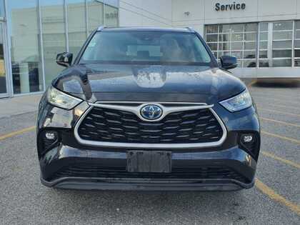 used 2020 Toyota Highlander car, priced at $34,995