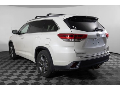used 2017 Toyota Highlander car, priced at $25,998