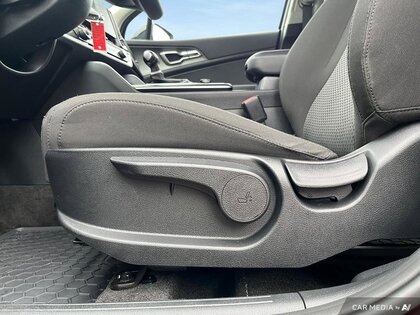 used 2025 Kia Sportage car, priced at $32,998