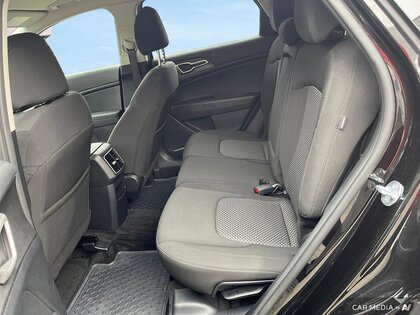 used 2025 Kia Sportage car, priced at $32,998