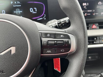 used 2025 Kia Sportage car, priced at $32,998