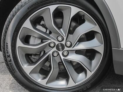 used 2023 Lincoln Nautilus car, priced at $39,200