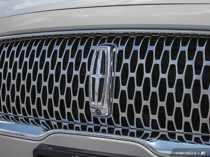 used 2023 Lincoln Nautilus car, priced at $39,200