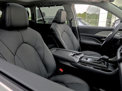 used 2025 Toyota Grand Highlander car, priced at $75,995