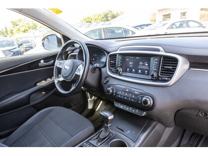 used 2019 Kia Sorento car, priced at $22,988