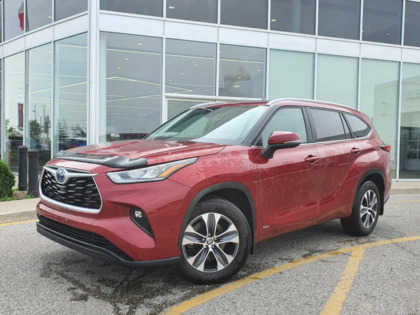 used 2023 Toyota Highlander car, priced at $54,995