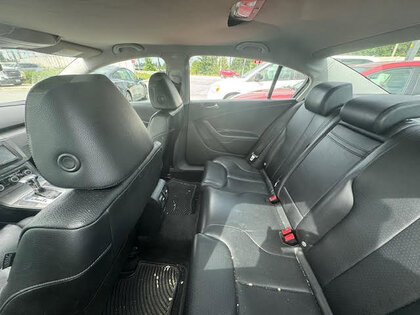 used 2010 Volkswagen Passat car