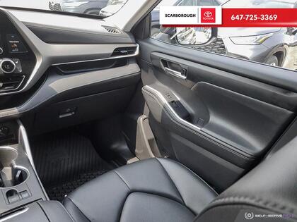 used 2020 Toyota Highlander car, priced at $34,995