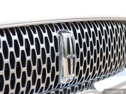 used 2022 Lincoln Nautilus car, priced at $39,050