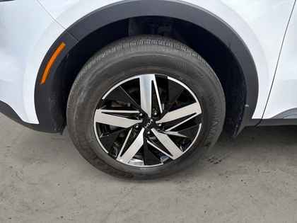 used 2023 Kia Sorento car, priced at $35,295