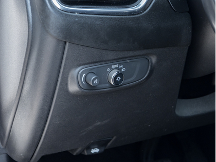 used 2022 Chevrolet Equinox car, priced at $22,993