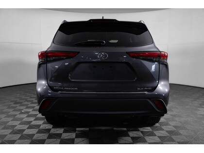 used 2021 Toyota Highlander car, priced at $35,998