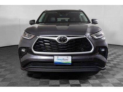 used 2021 Toyota Highlander car, priced at $35,998