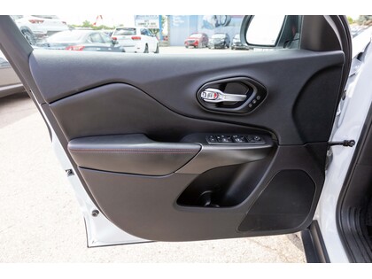 used 2021 Jeep Cherokee car, priced at $31,888