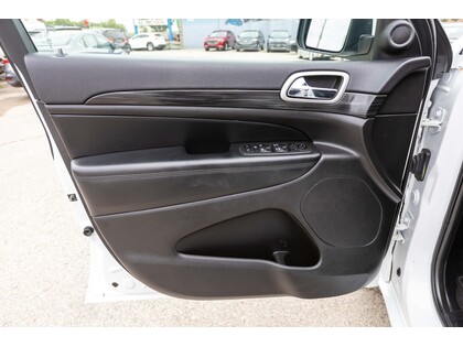 used 2021 Jeep Grand Cherokee car, priced at $32,988