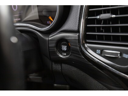 used 2021 Jeep Grand Cherokee car, priced at $32,988