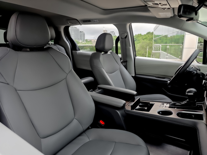 used 2024 Toyota Sienna car, priced at $58,995